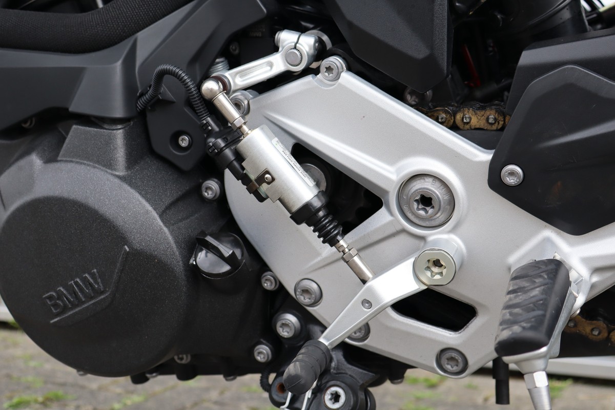 BMW F 900 R