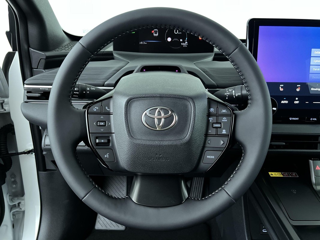 Toyota C-HR+