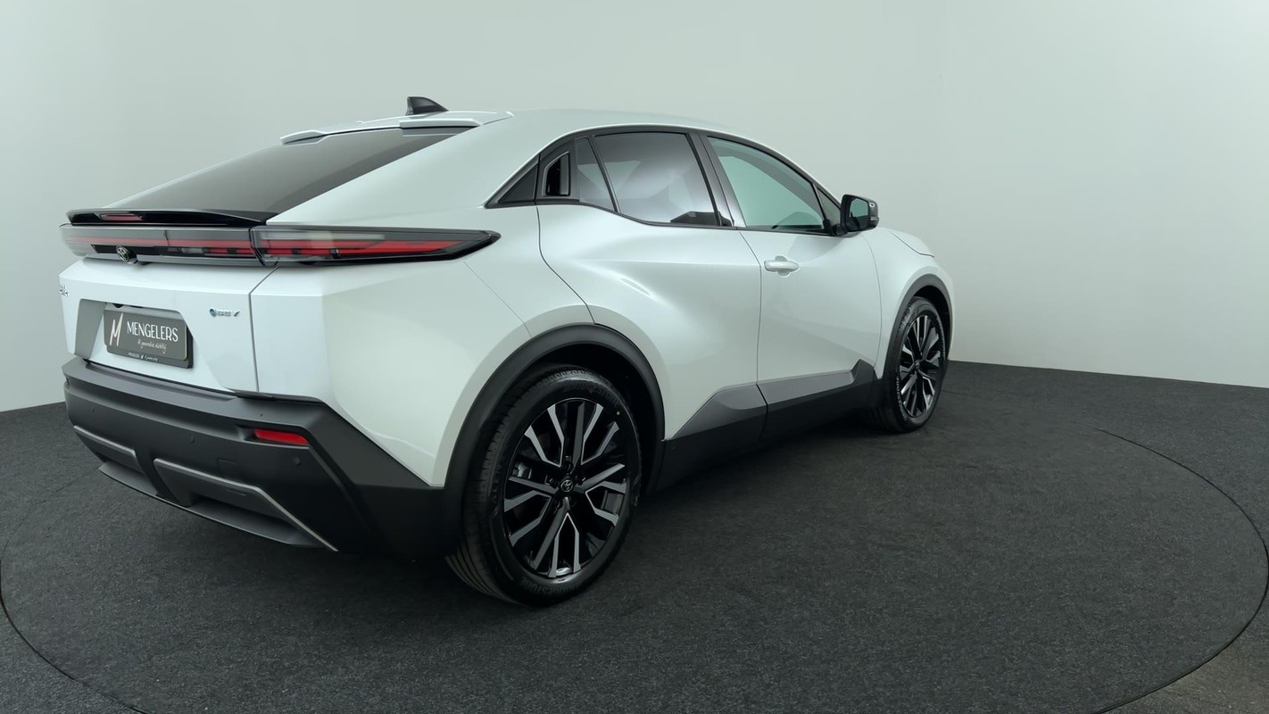 Toyota C-HR+