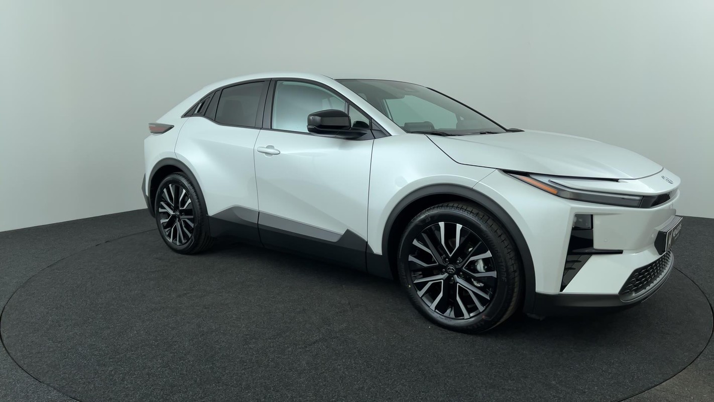 Toyota C-HR+
