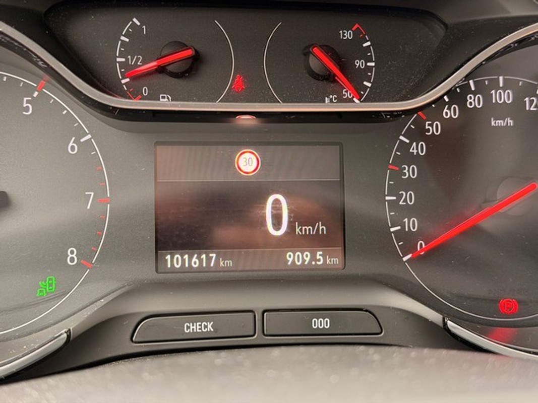 Opel Crossland X