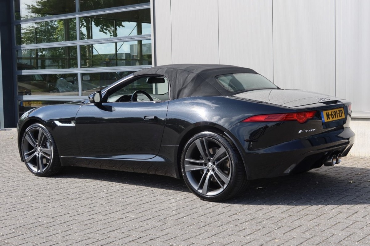 Jaguar F-TYPE