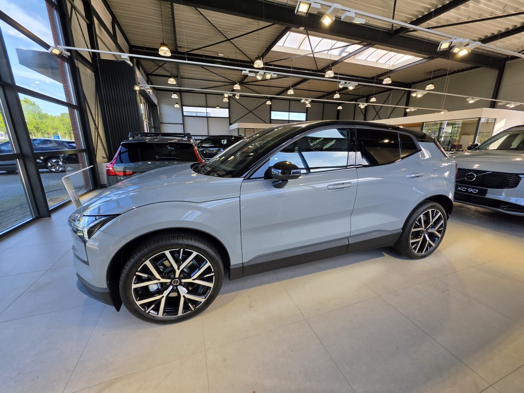 Volvo EX30