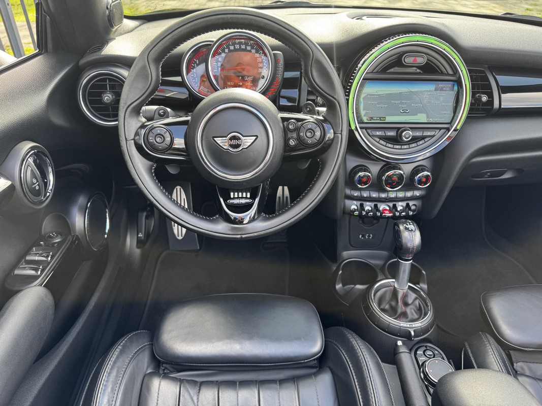 MINI Cooper Cabrio