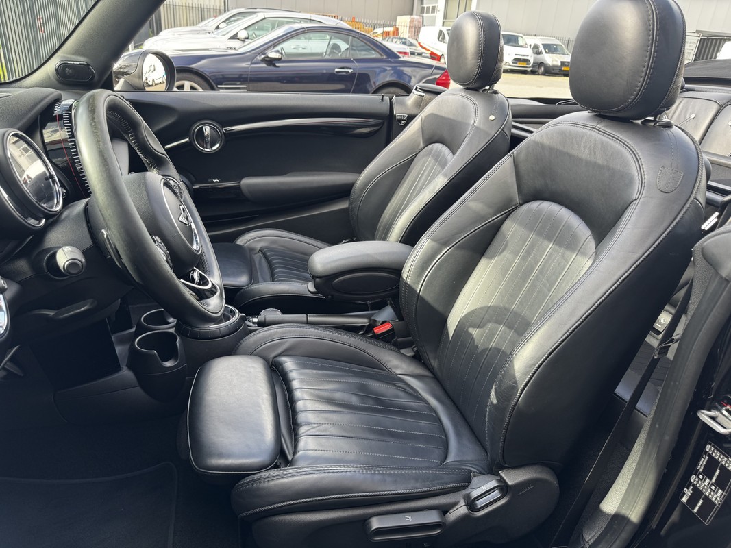 MINI Cooper Cabrio