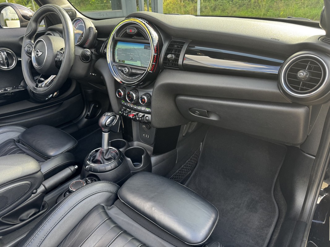 MINI Cooper Cabrio