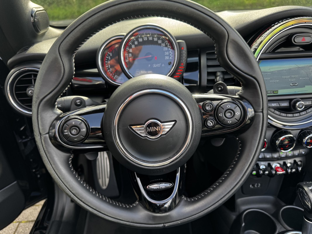 MINI Cooper Cabrio