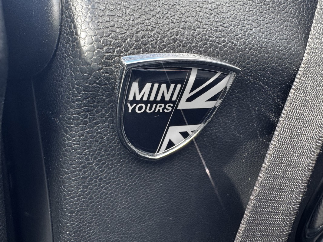 MINI Cooper Cabrio