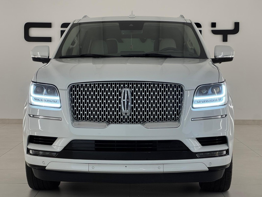 Lincoln Navigator