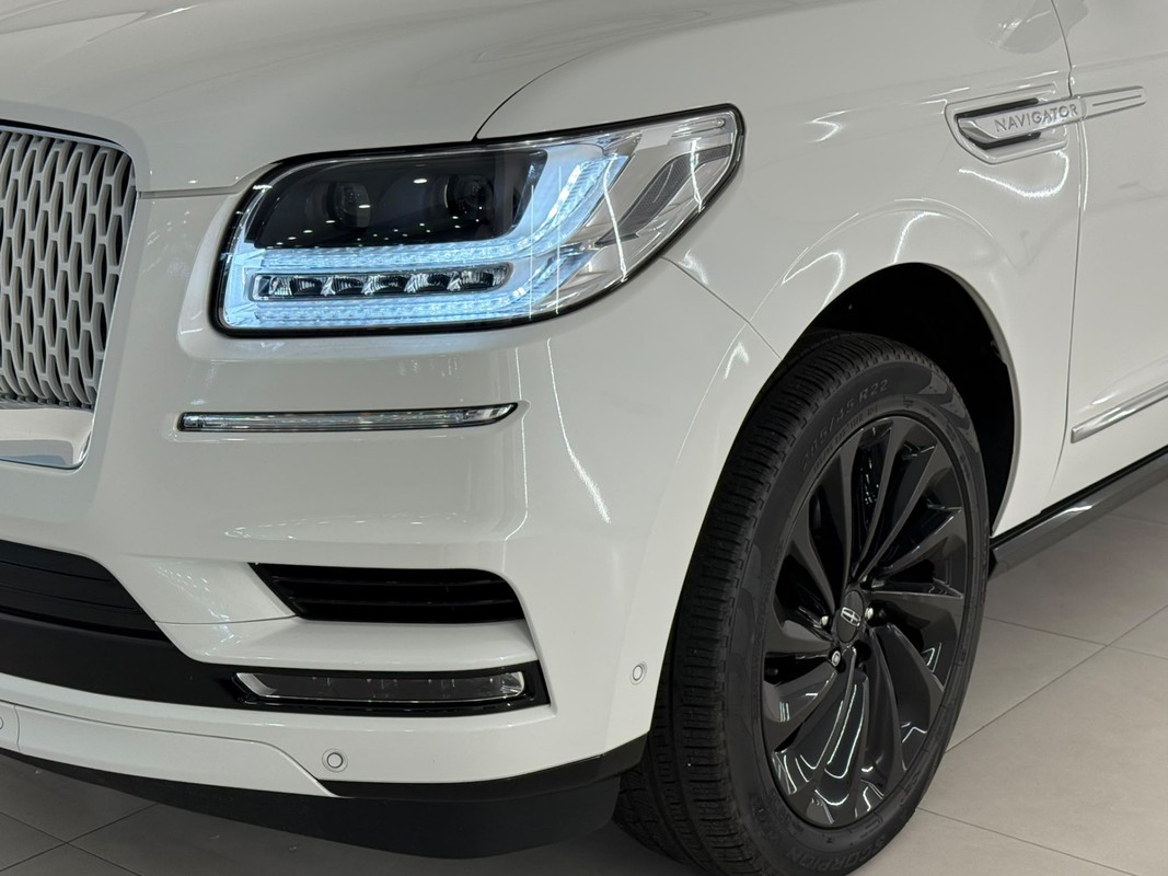 Lincoln Navigator