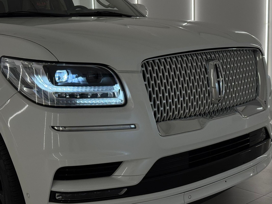 Lincoln Navigator