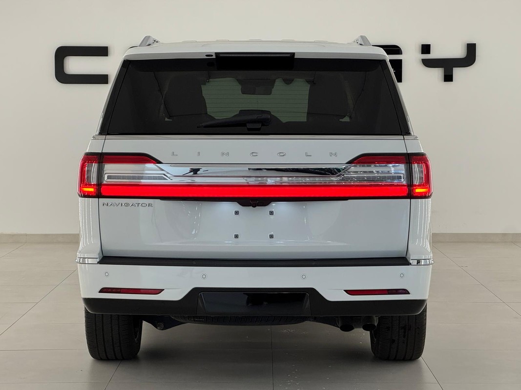 Lincoln Navigator