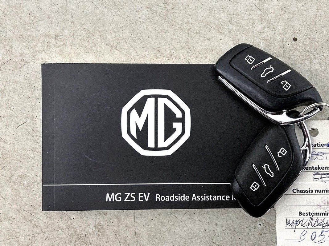 MG ZS