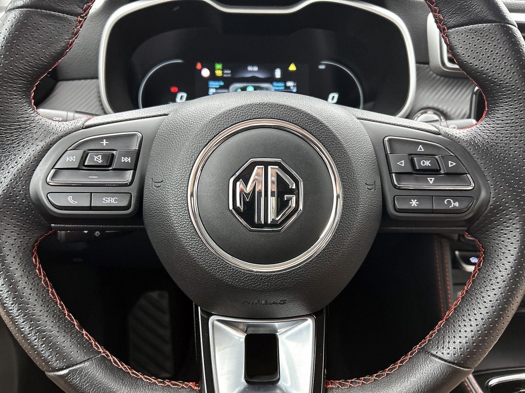 MG ZS