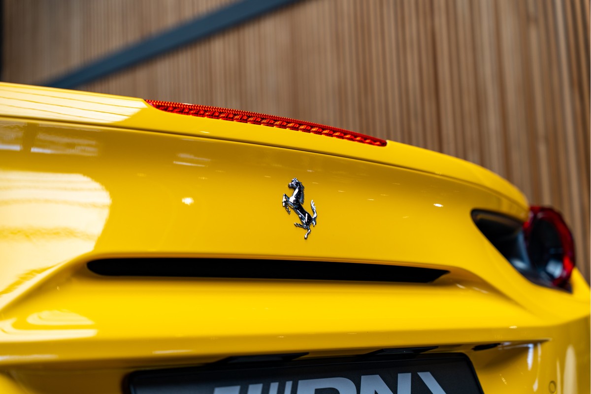Ferrari 488