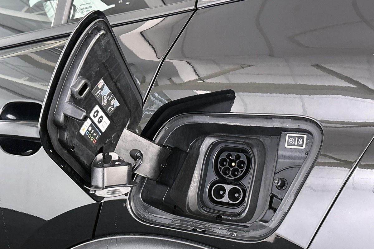 Peugeot e-2008