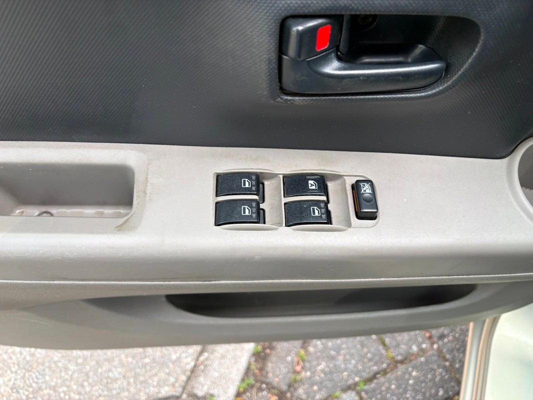Daihatsu Sirion