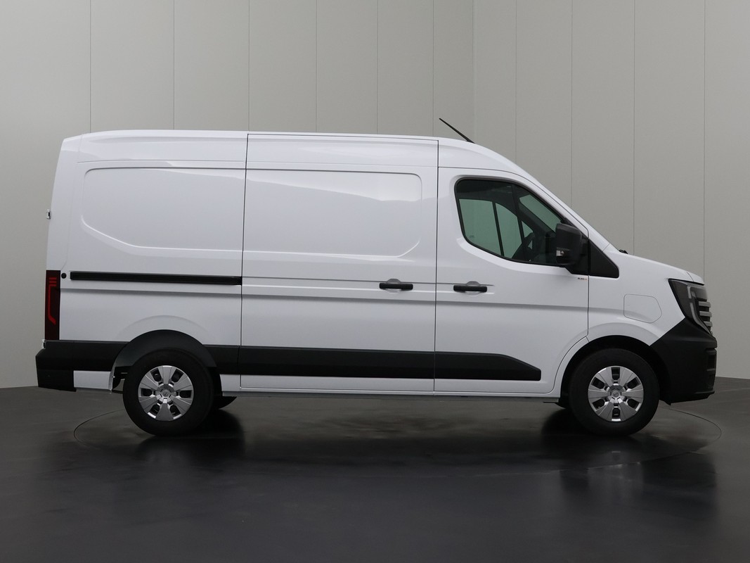 Nissan Interstar