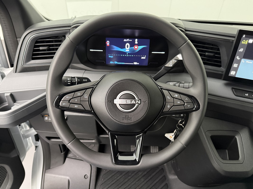 Nissan Interstar