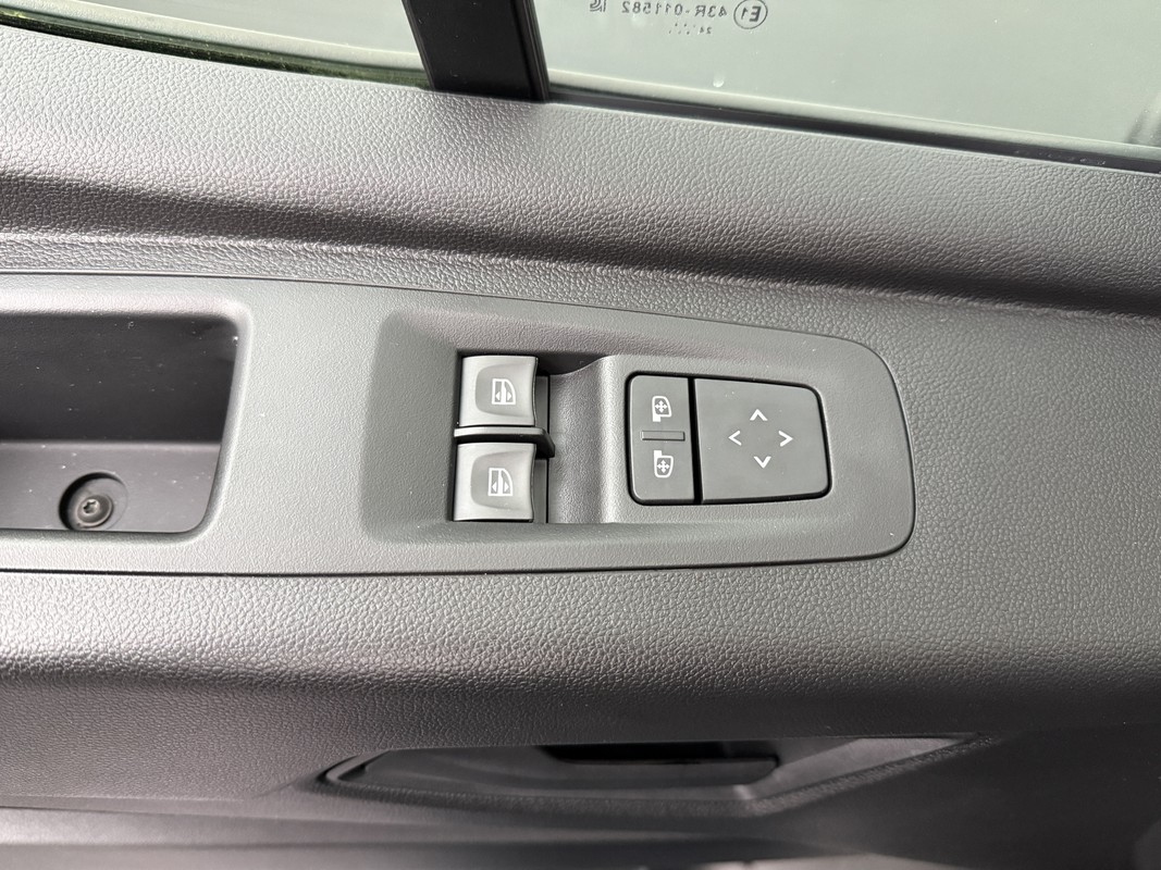 Nissan Interstar