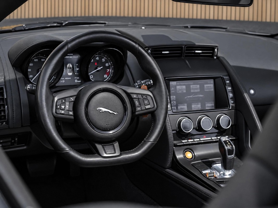 Jaguar F-TYPE