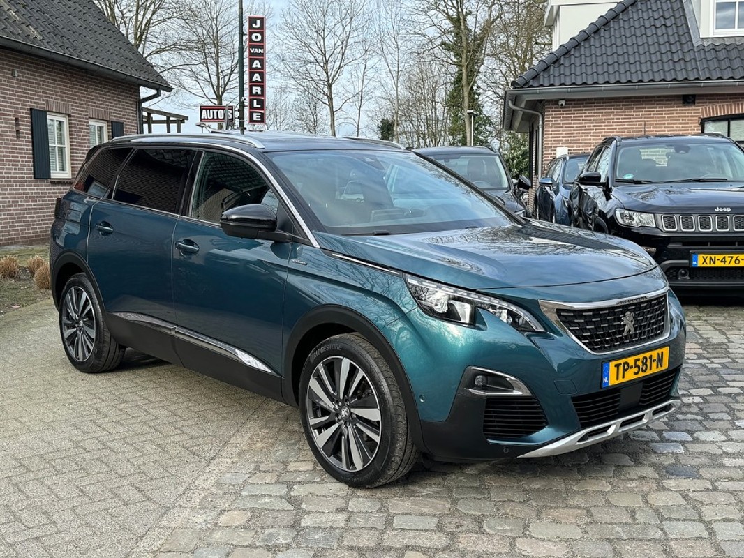 Peugeot 5008
