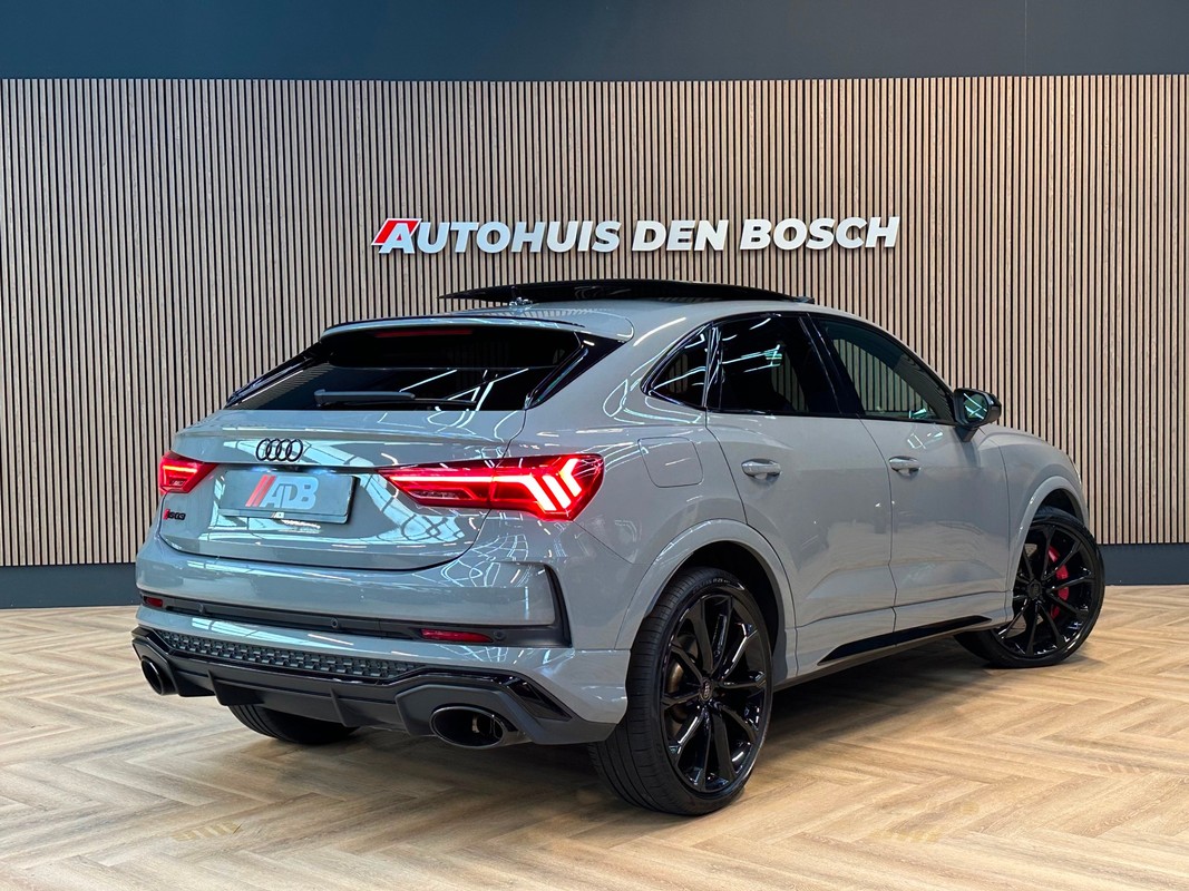 Audi RSQ3