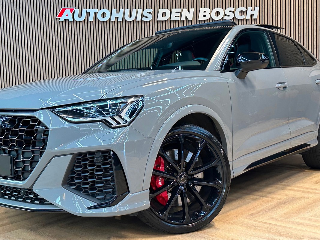 Audi RSQ3