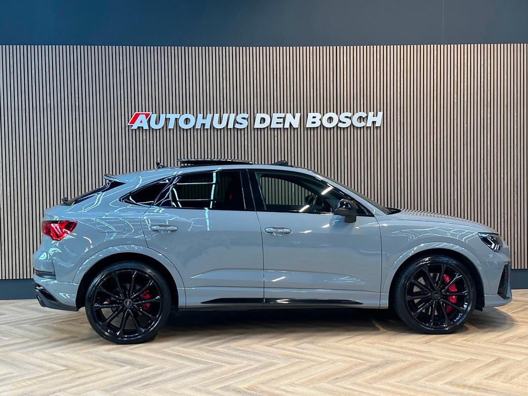 Audi RSQ3