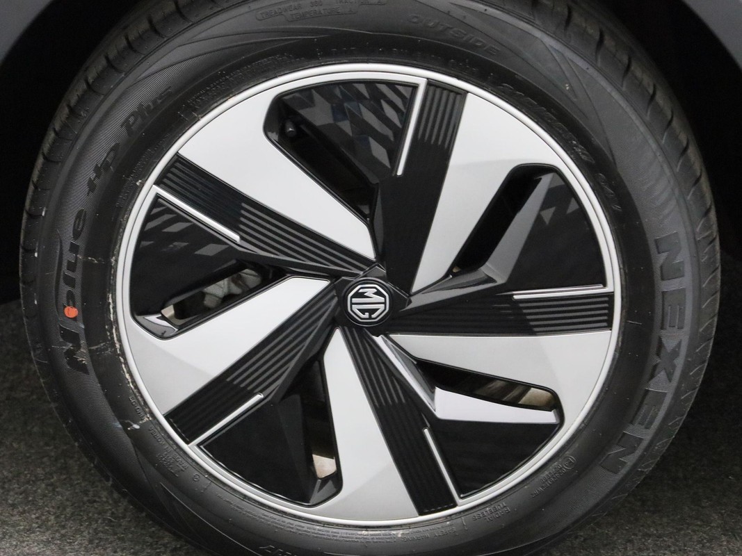 MG ZS EV