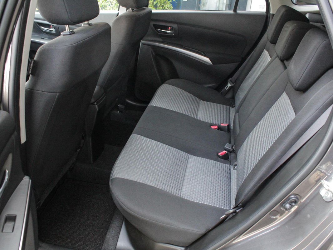 Suzuki S-Cross