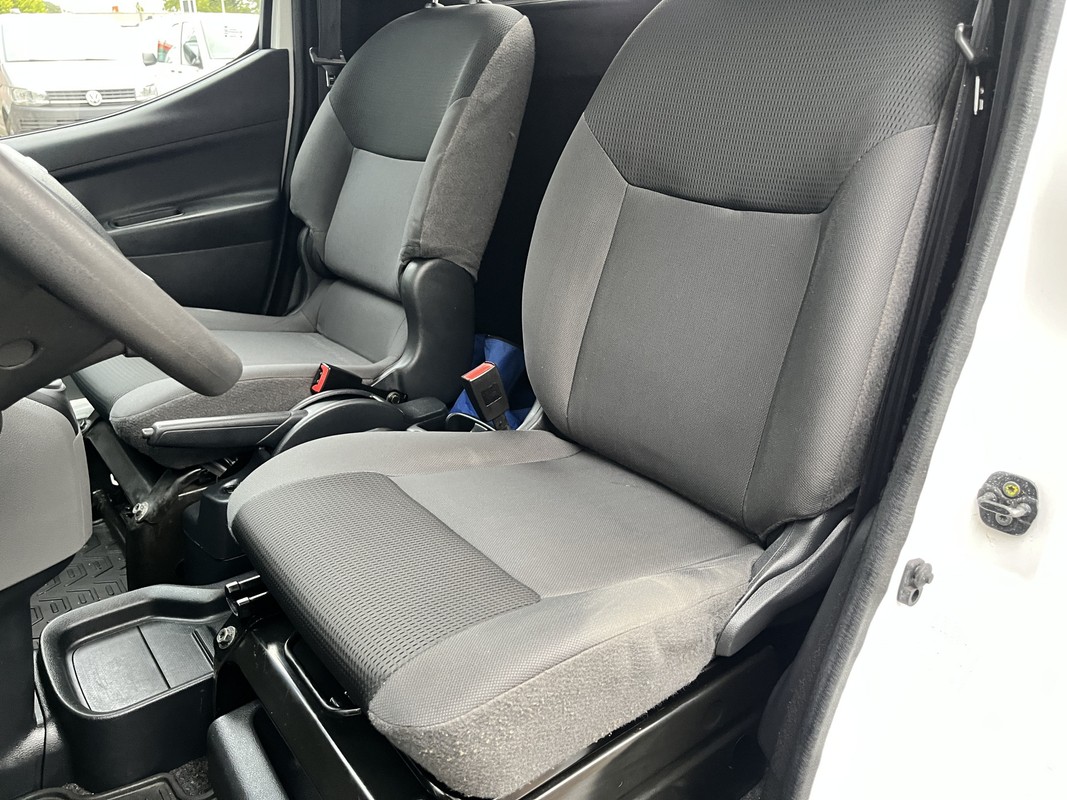 Nissan e-NV200