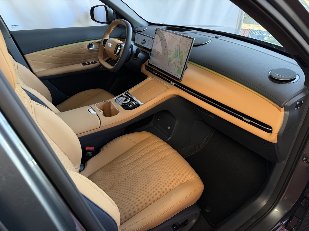 Geely Starray EM-i
