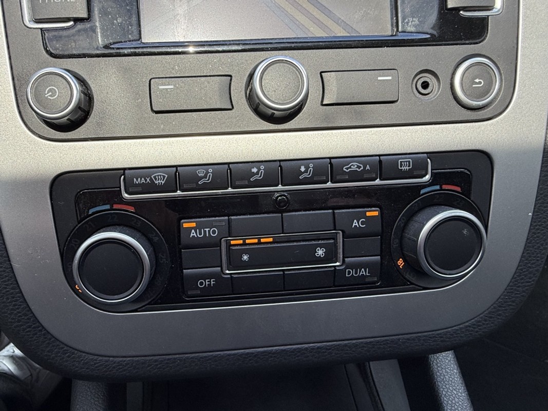 Volkswagen Eos