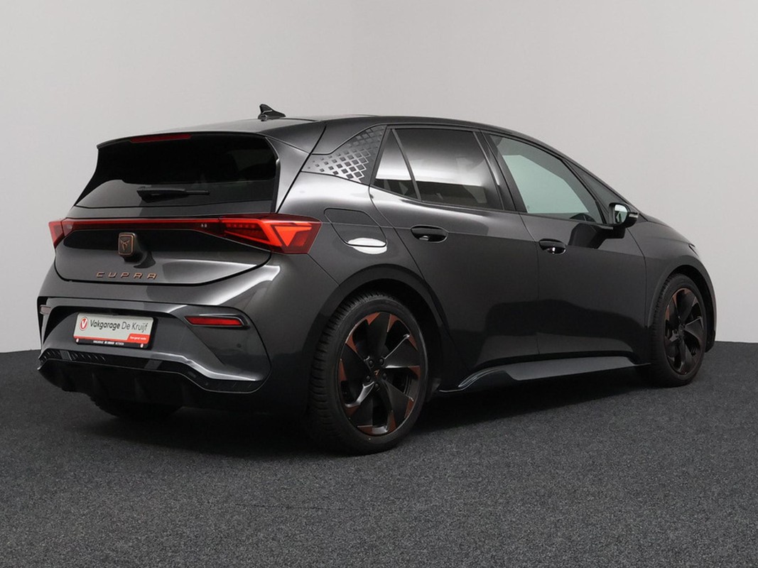 CUPRA Born