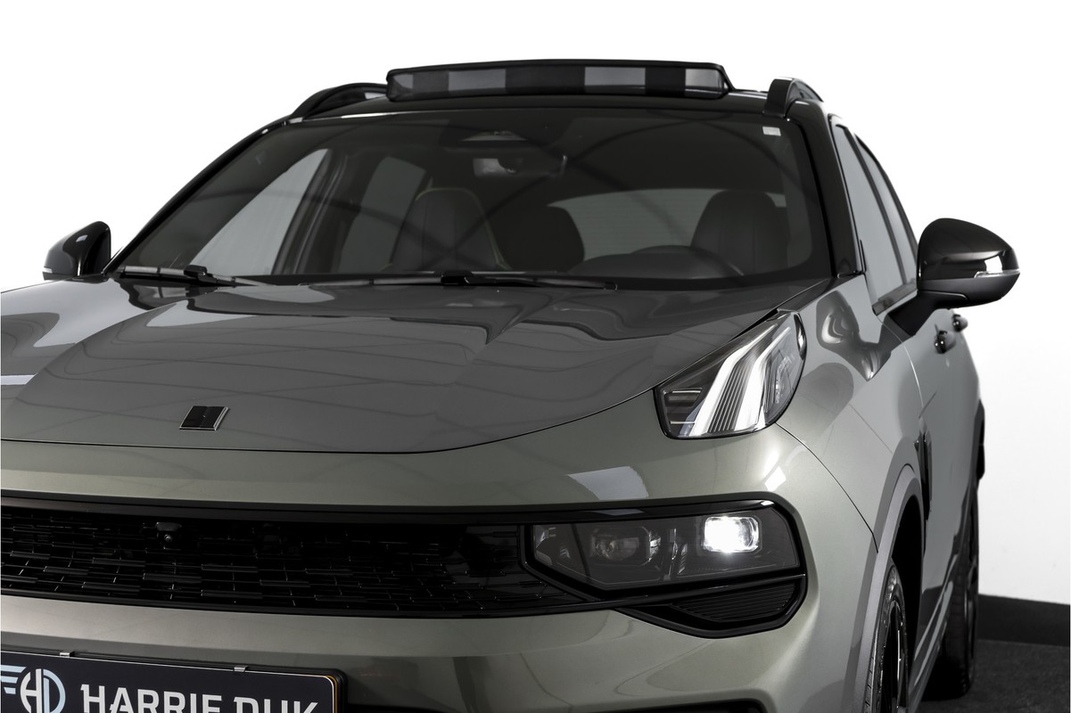 Lynk & Co 01