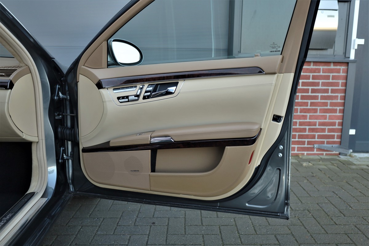 Mercedes-Benz S-Klasse