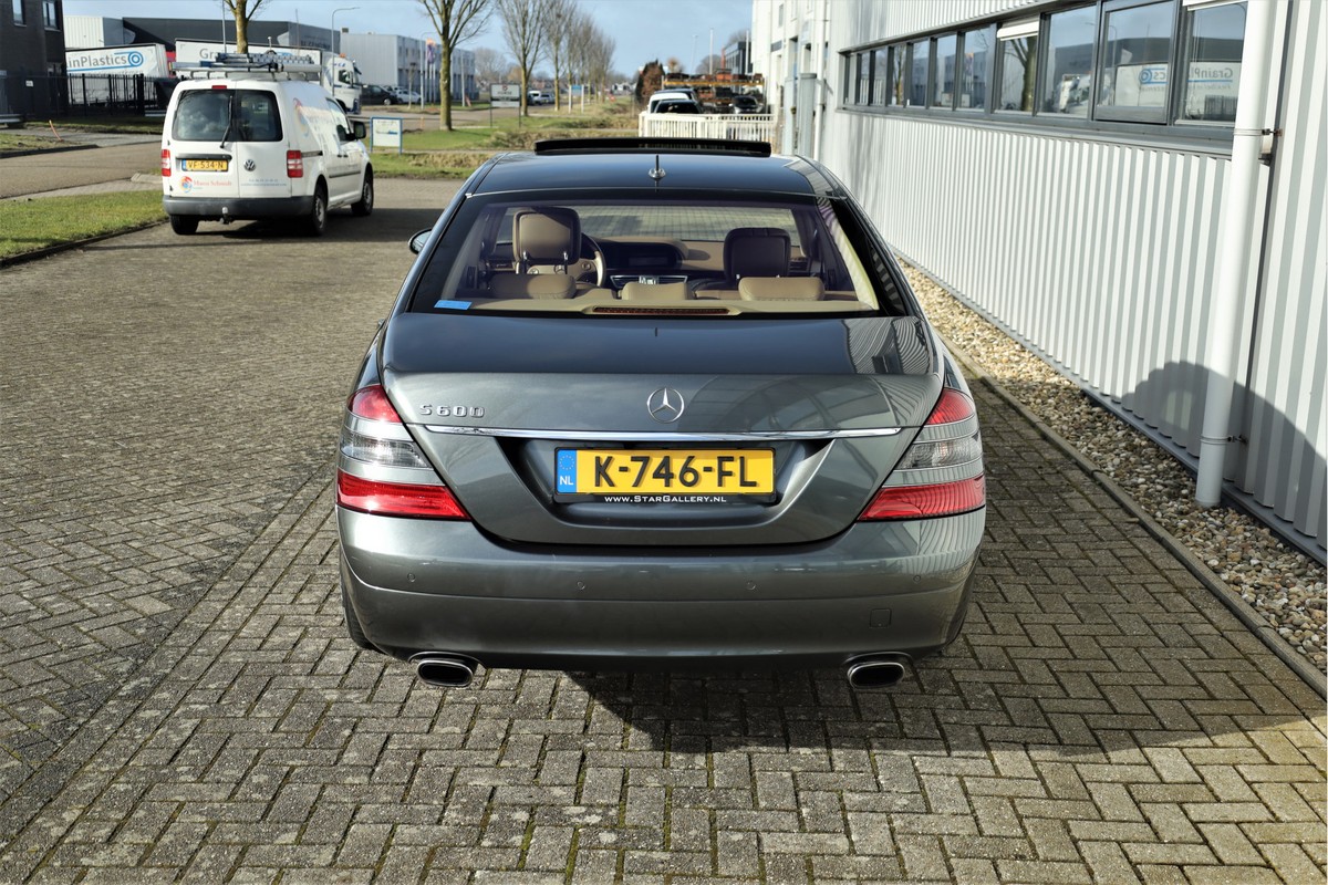 Mercedes-Benz S-Klasse