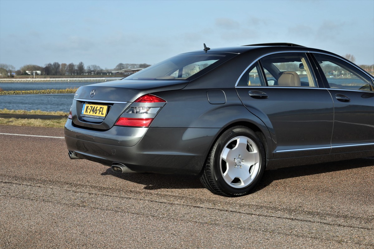 Mercedes-Benz S-Klasse