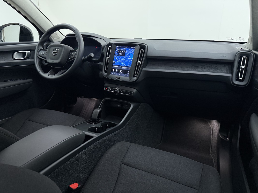 Volvo EX40