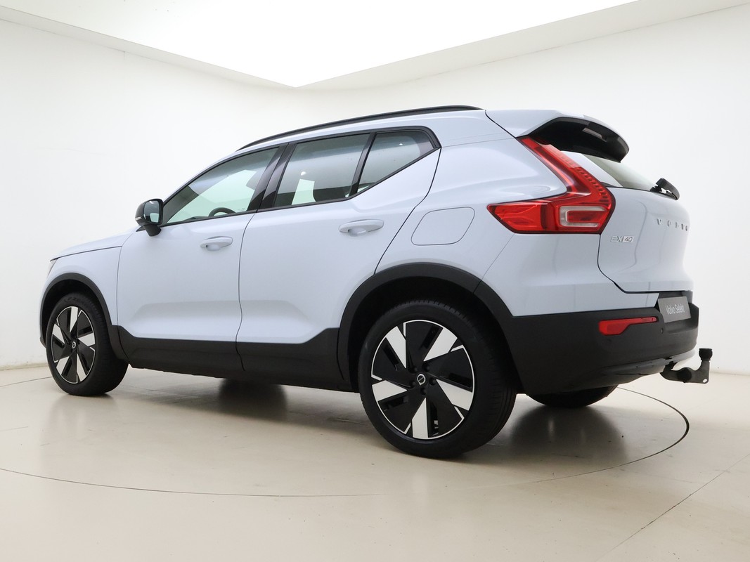 Volvo EX40