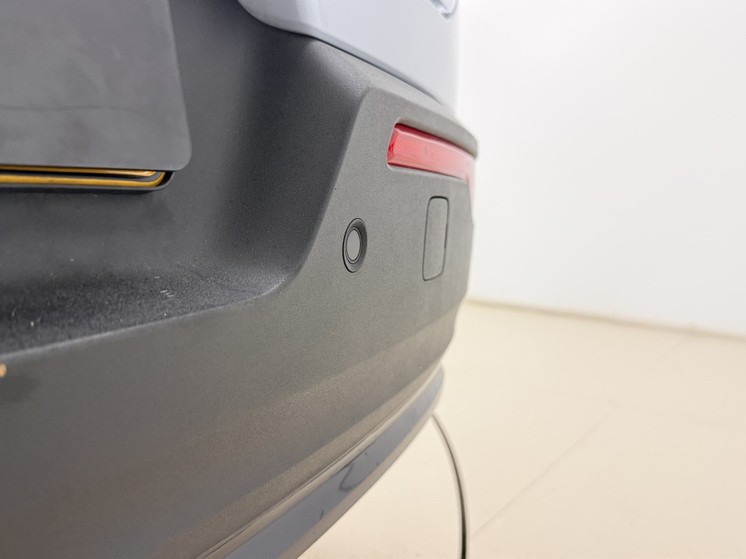 Volvo EX40