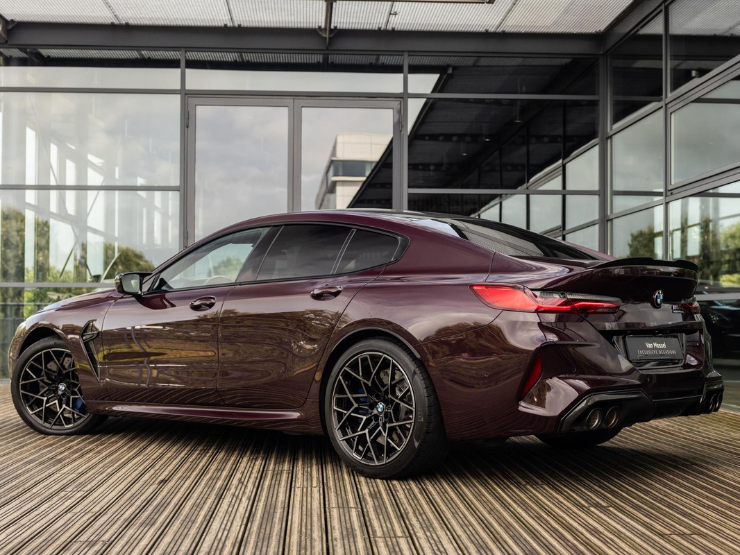 BMW M8