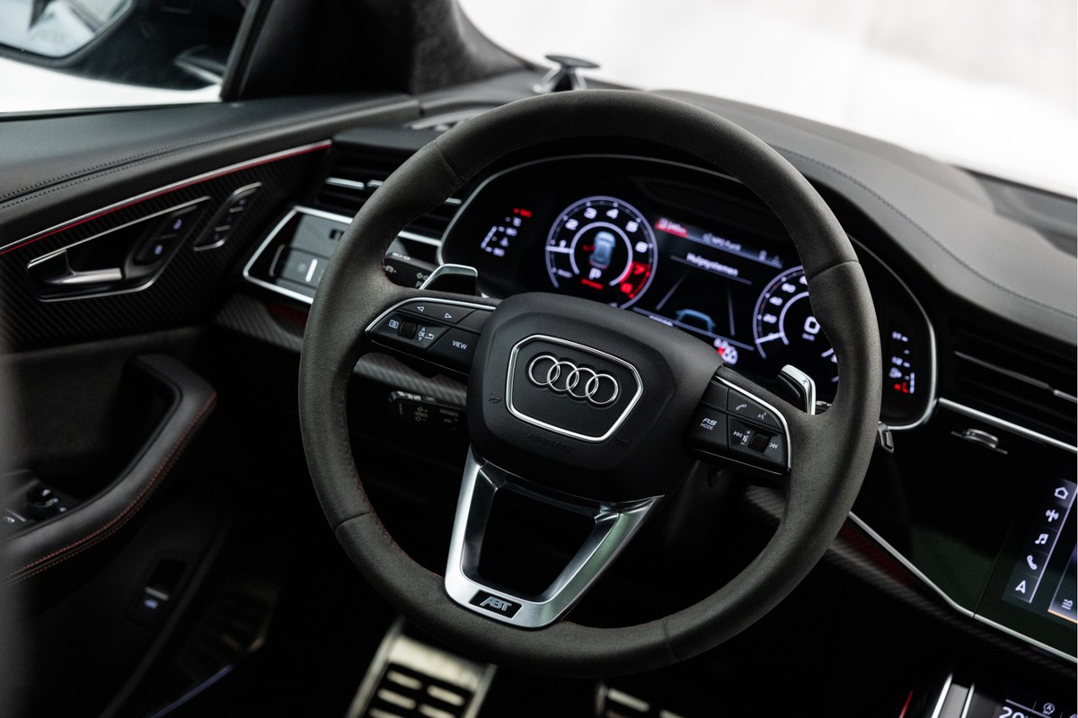 Audi RSQ8