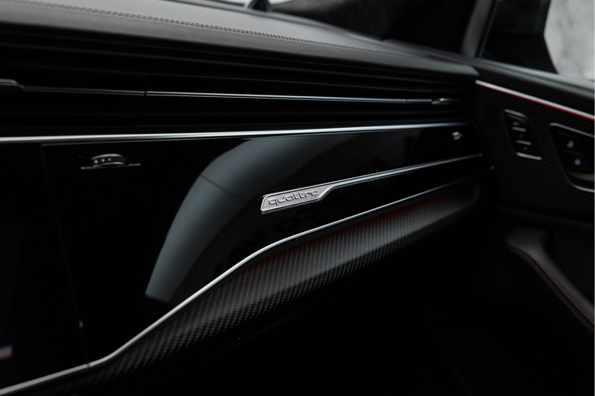 Audi RSQ8
