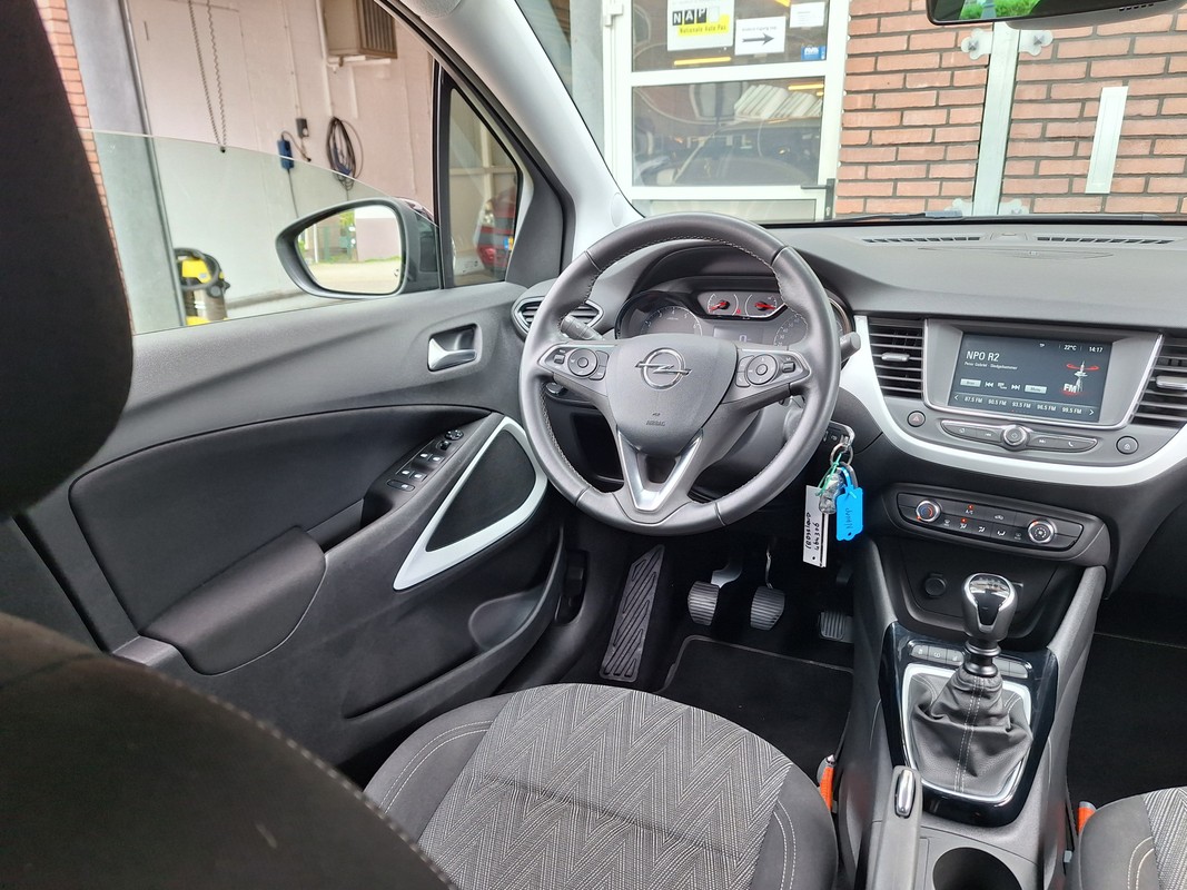 Opel Crossland X