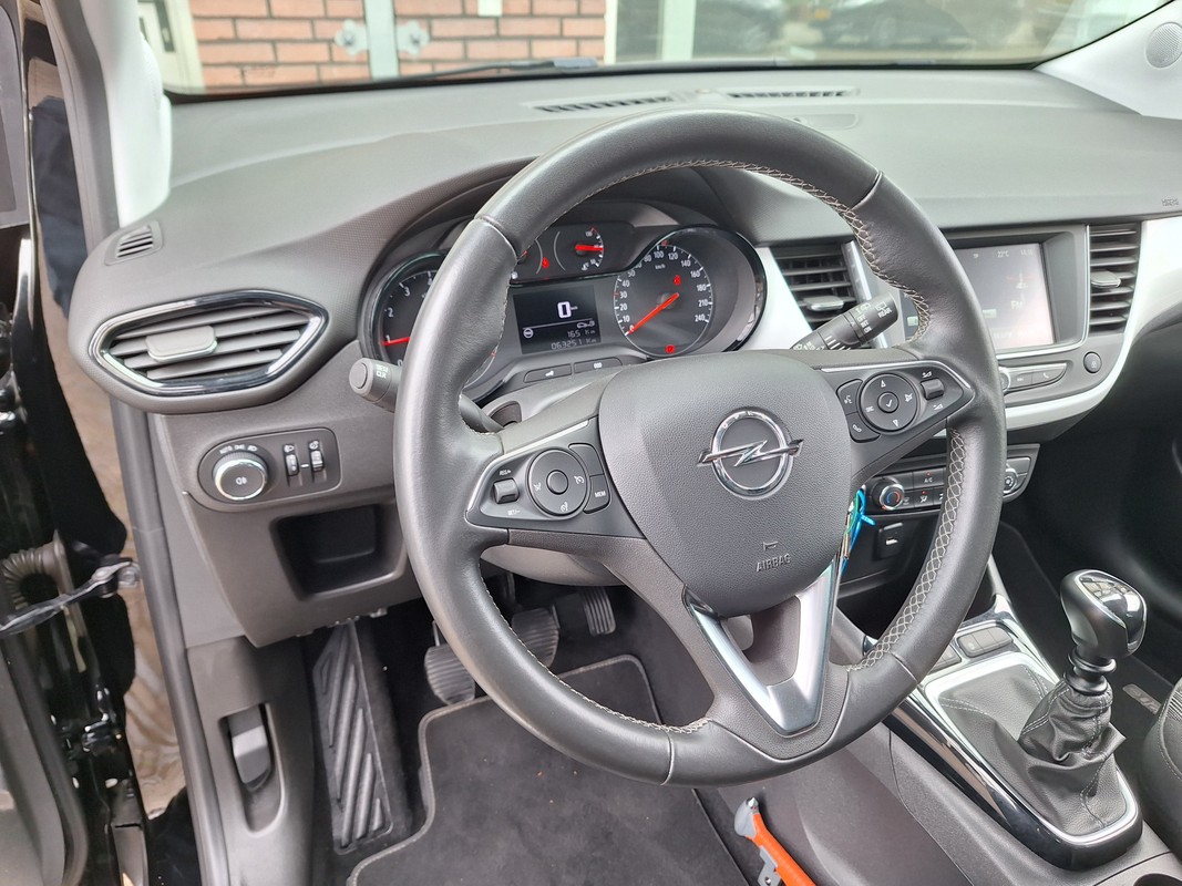 Opel Crossland X