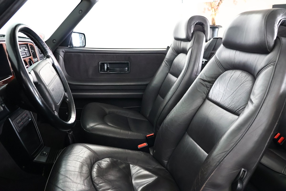 Saab 900