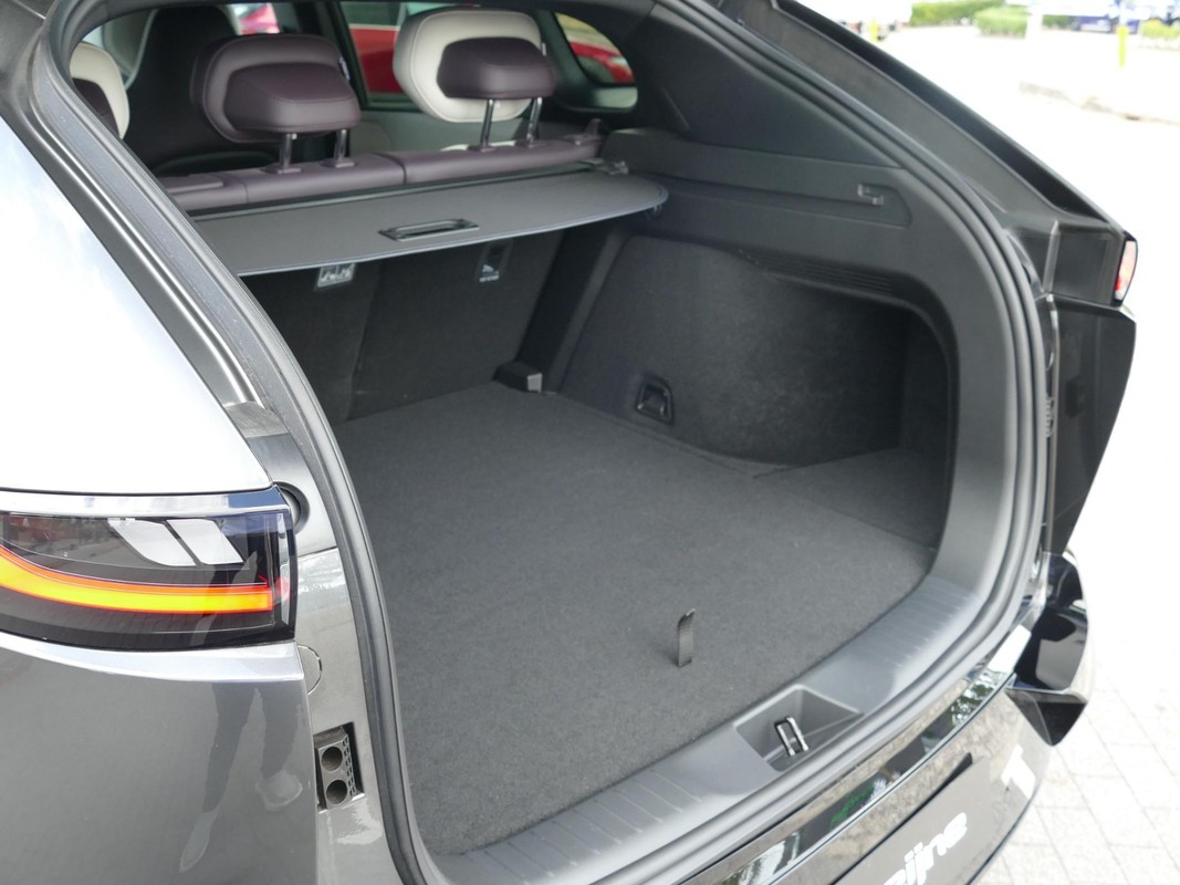 Mazda CX-6e