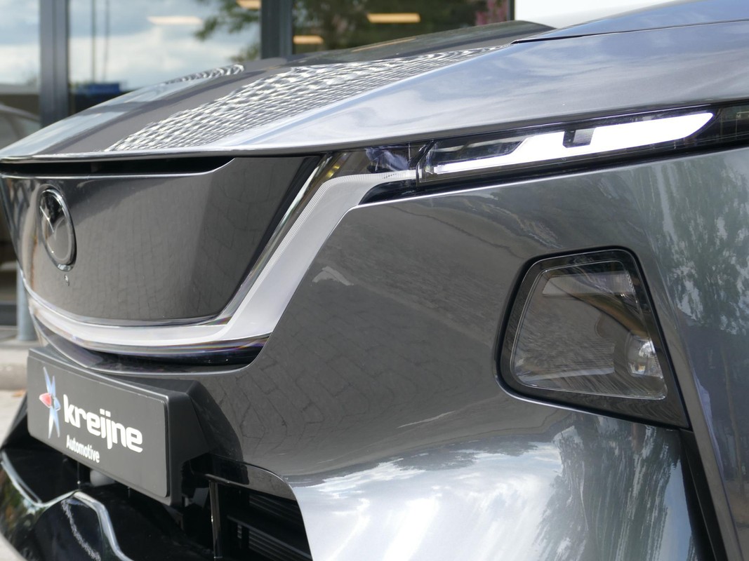 Mazda CX-6e